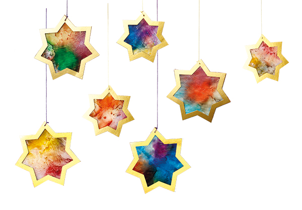 Wachsbatik-Goldsterne basteln