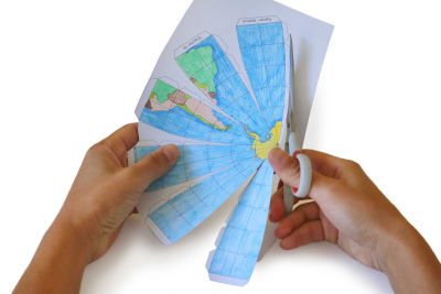 3D-Globus aus Papier basteln