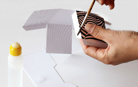 Op-Art Würfel basteln mit Kindern