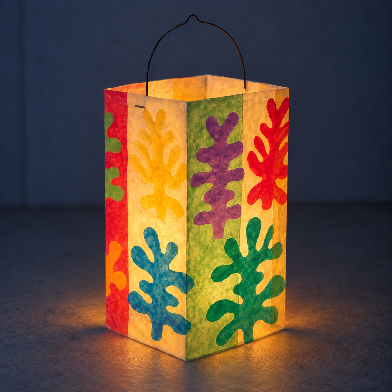 Matisse-Laterne – Scherenschnitte aus Transparentpapier