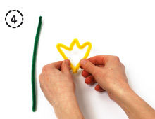 Tulpe aus Pfeifenputzern biegen