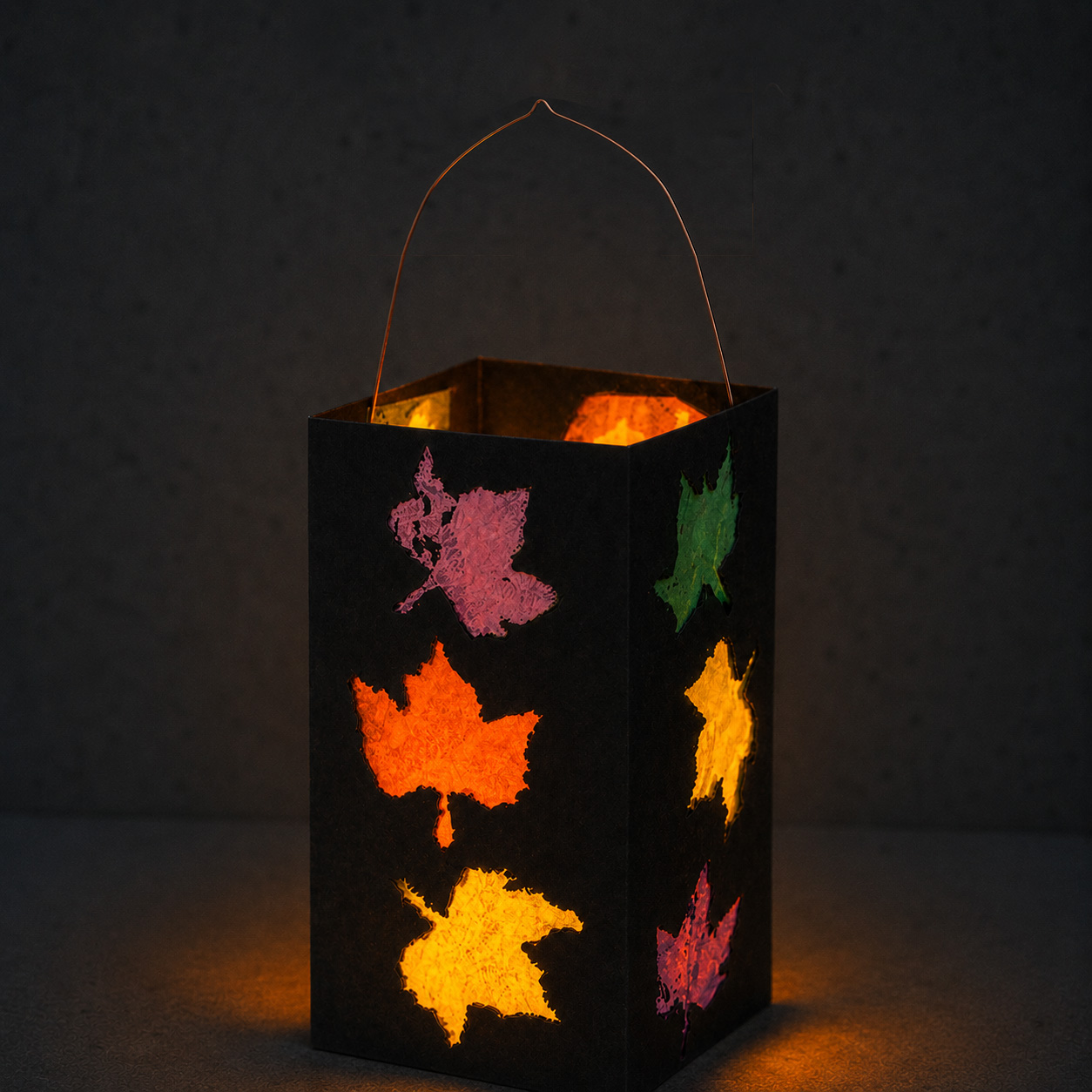 Herbstblätter leuchten – Prickellaterne