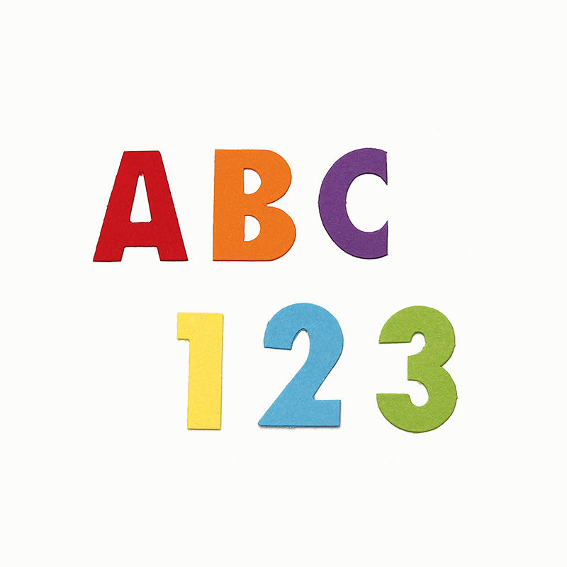 Zahlen + Buchstaben, 700 Stanzlinge