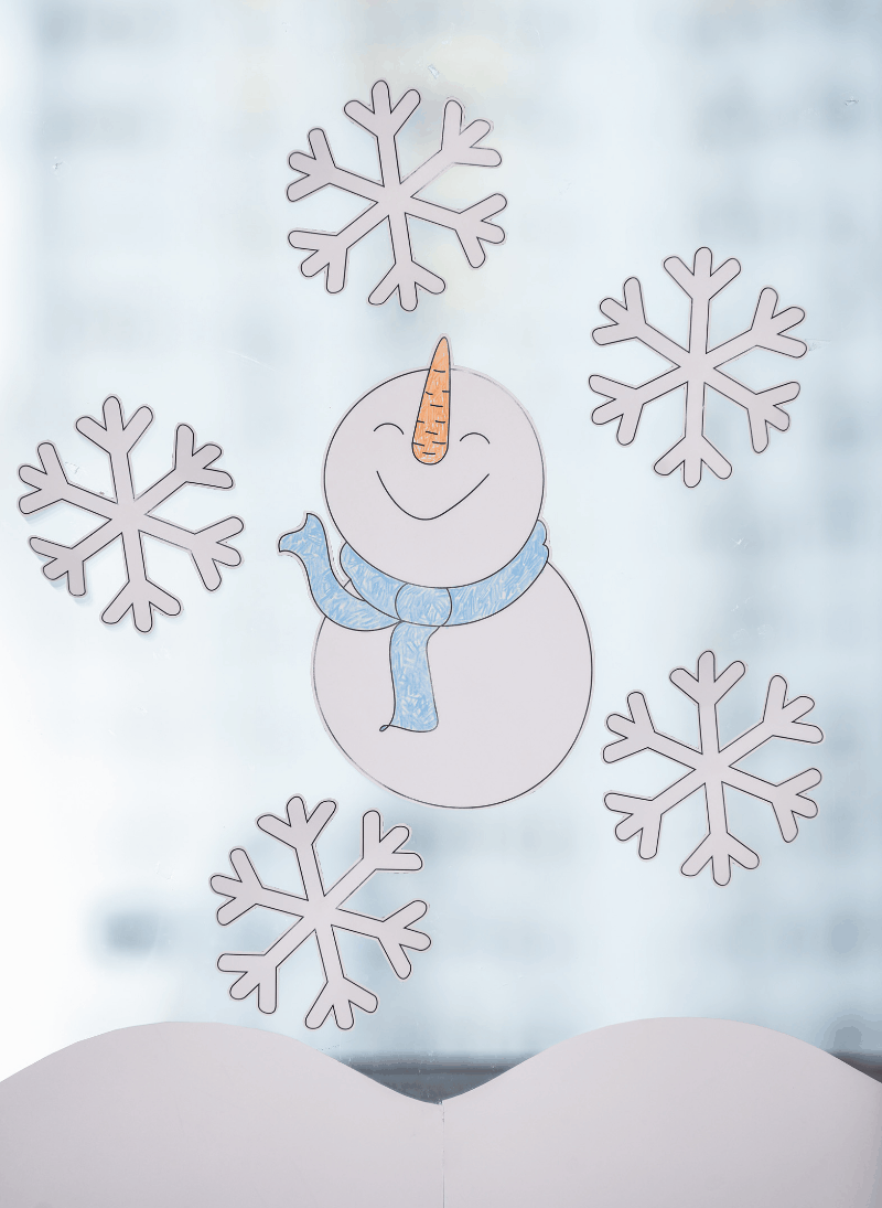 Schneemann-Fensterbilder basteln